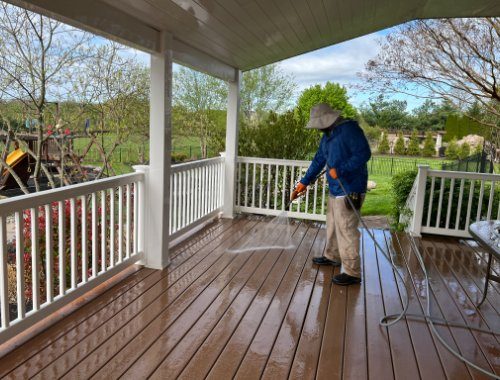 Deck Cleaning Service Near Me 2